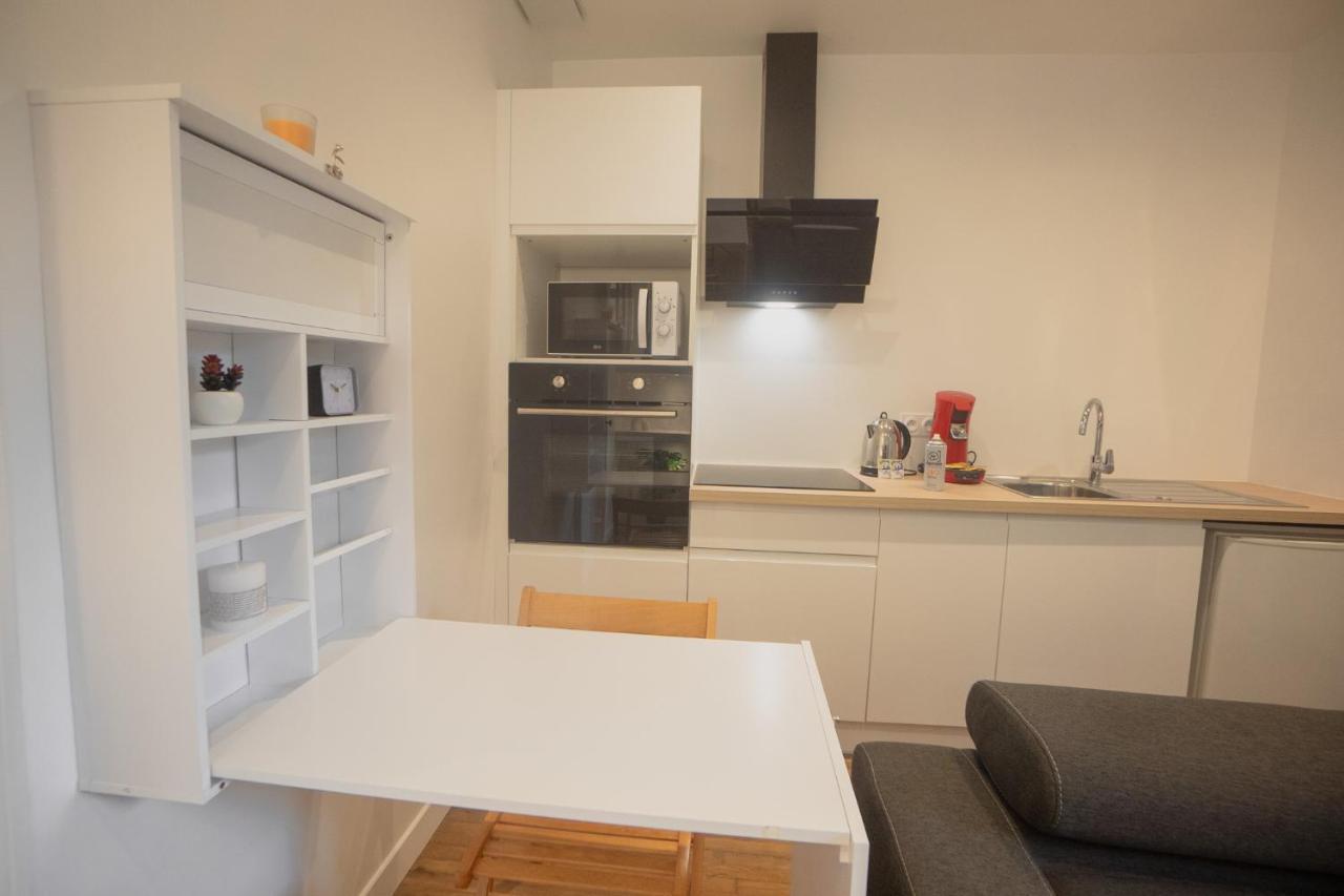 Appartement Cozy Avec Stationnement Gratuit Saint-André-les-Vergers エクステリア 写真